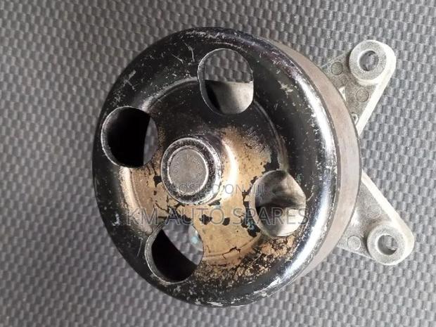 Nissan MR20 Water Pump for X-Trail, Serena, Dualis, Teana.