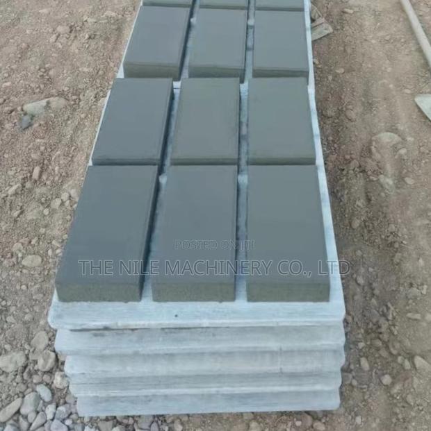 Spot Goods Concrete Interlocking Brick Machine for Kenya - thumbnail 2