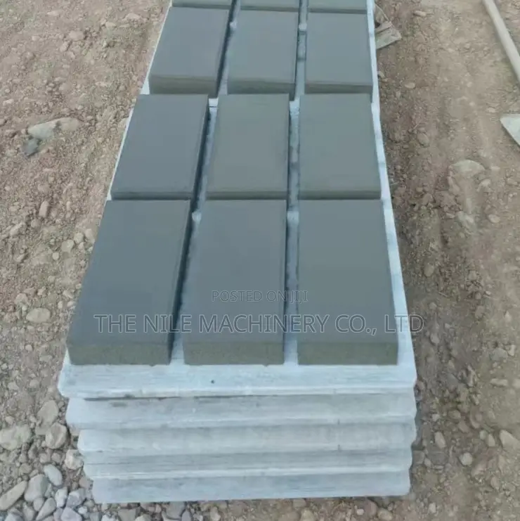 Spot Goods Concrete Interlocking Brick Machine for Kenya