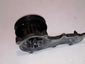 Nissan QG18 Water Pump for Wingroad, Tiida, AD, Bluebird.