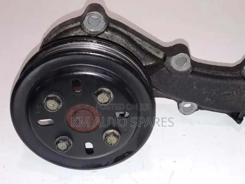 Nissan QG18 Water Pump for Wingroad, Tiida, AD, Bluebird.