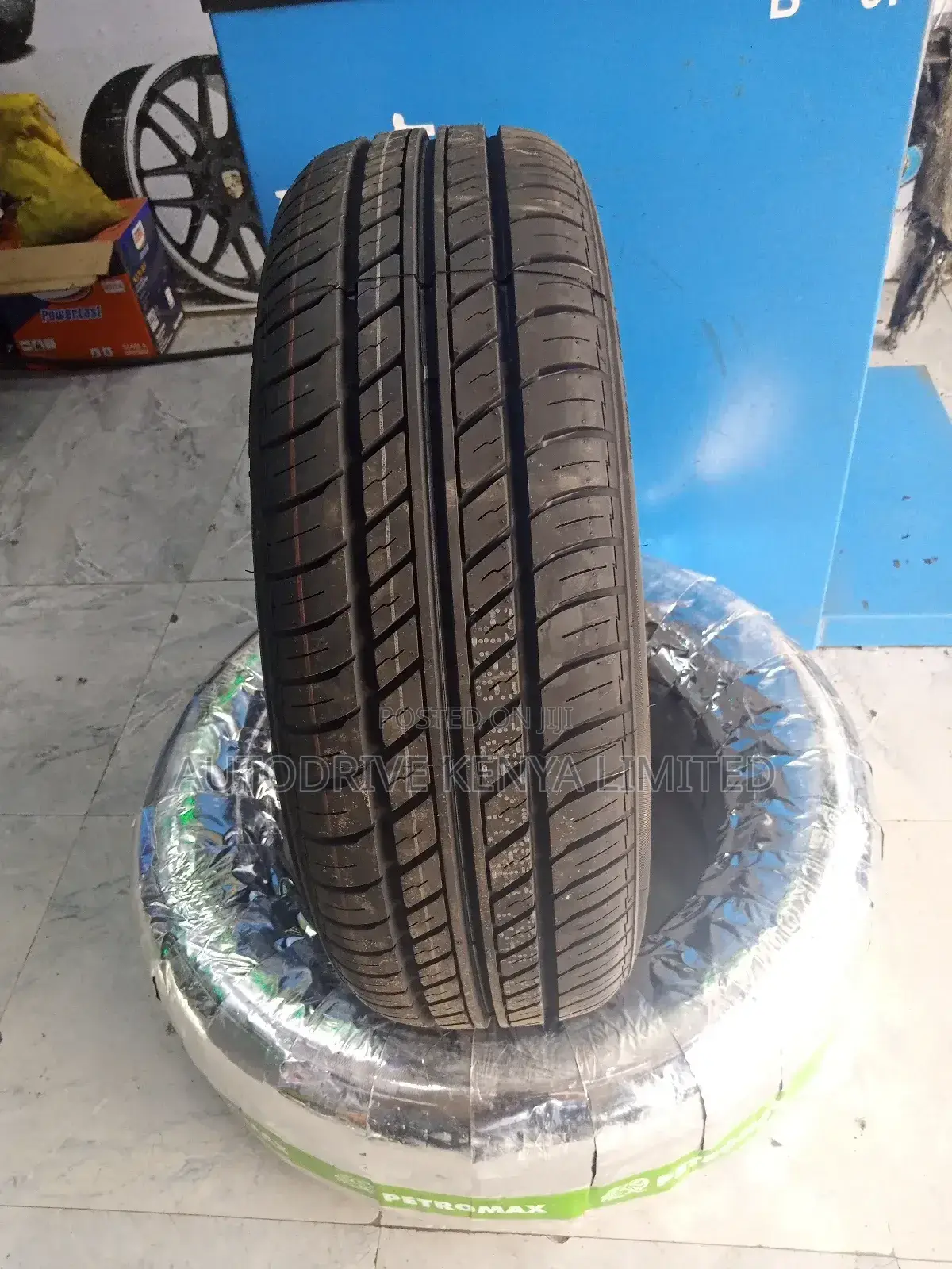 185/70r14 Petromax Tire