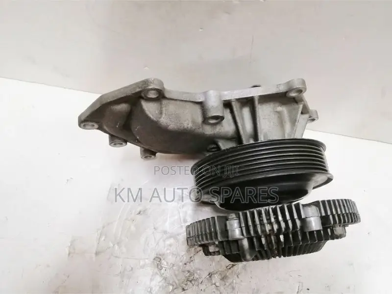 Nissan ZD30 Water Pump for Caravan, Navara, Pathfinder.