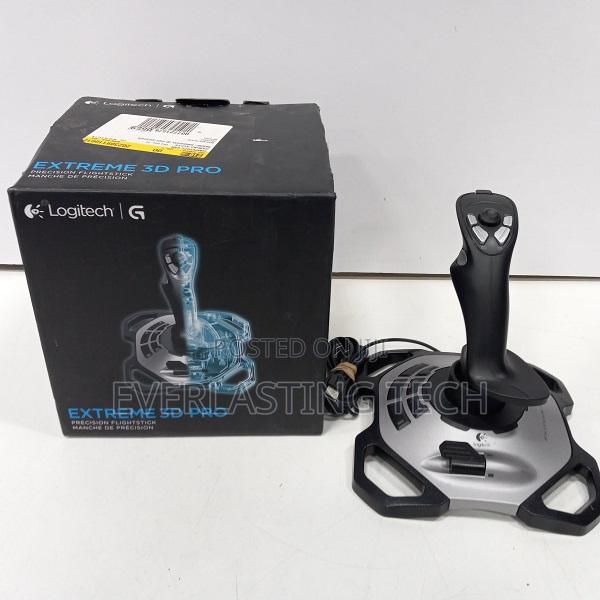 Logitech Flightstick Extreme 3D PRO - thumbnail 2