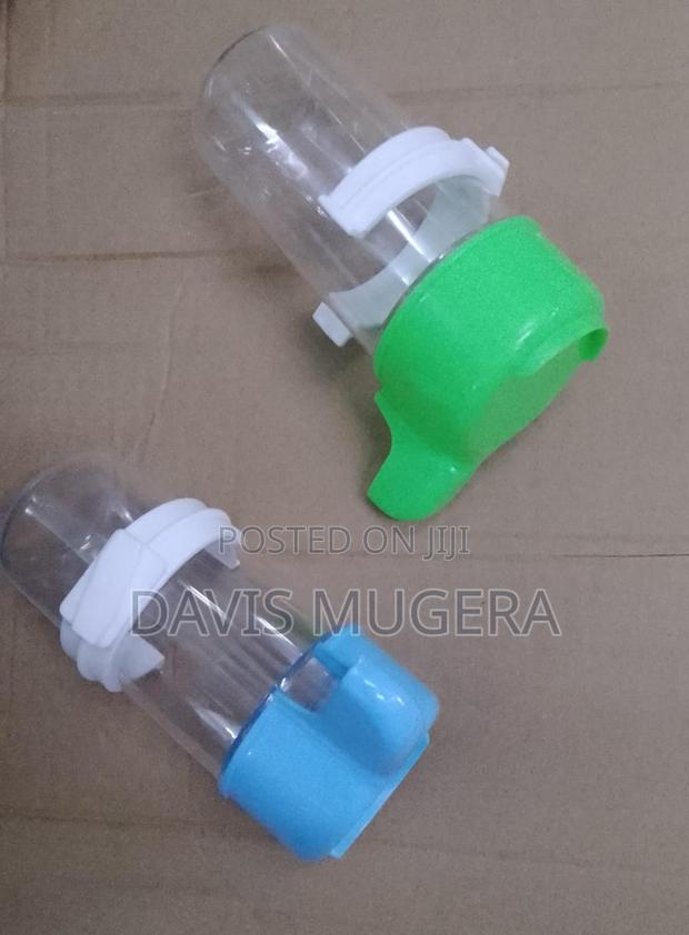 Automatic Bird Water Feeding Food Container Parrot Drinking - thumbnail 3