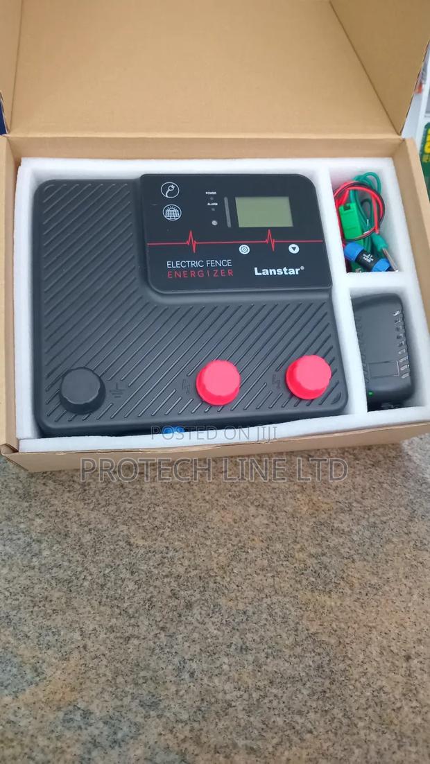 Lanstar P1000 Electric Fence Energizer