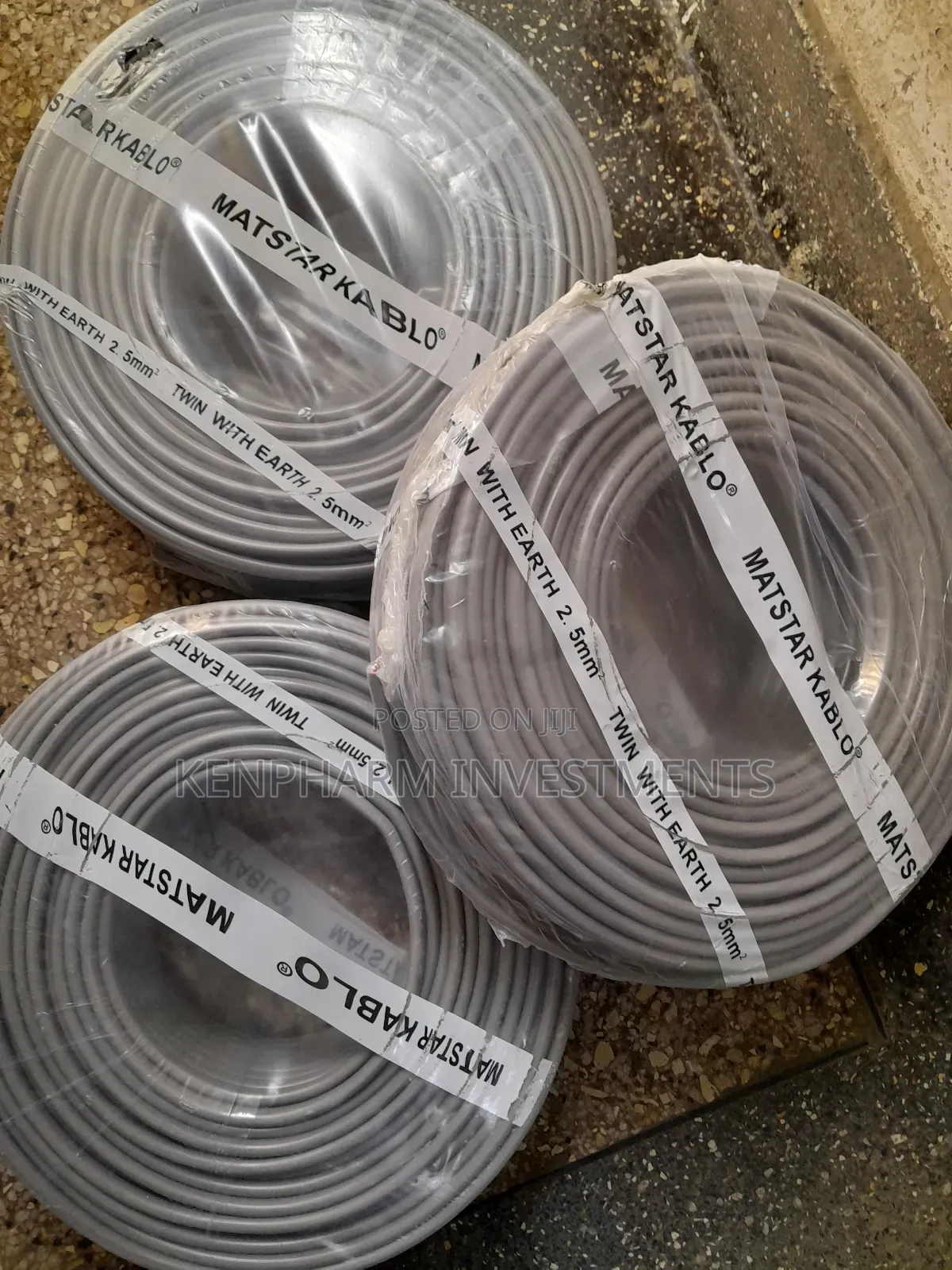 2.5mm2 Twin With Earth 90m Cable With 3 Cores; Mt09