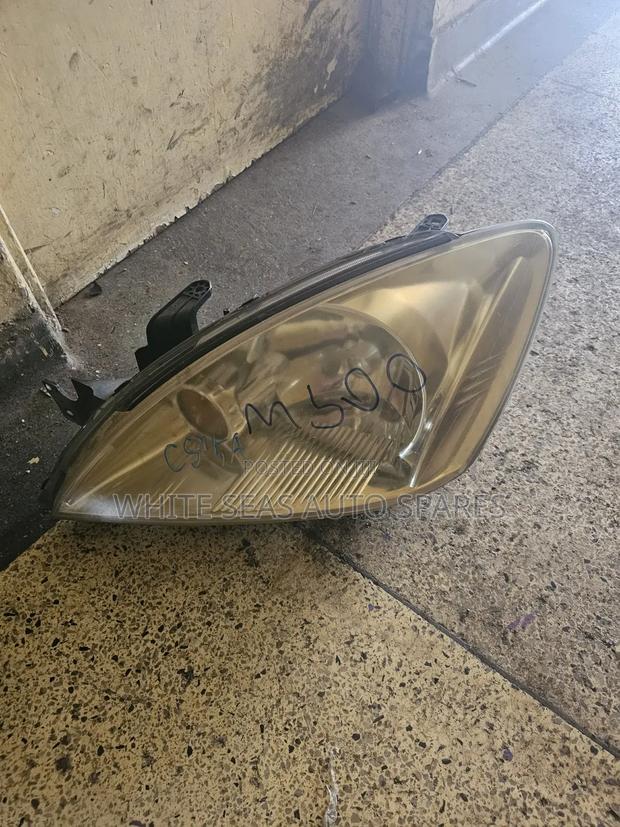Headlight Lancer GLX 2010 - main view