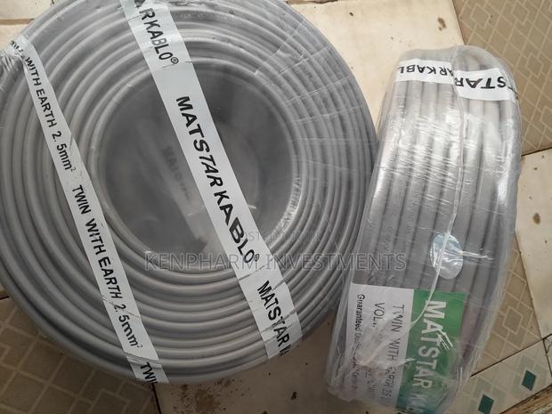 90-Meter Twin With Earth 2.5mm 3-Core Cable; Mt020