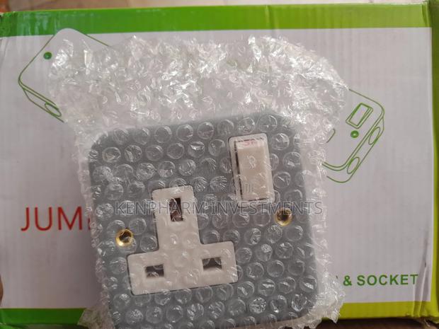 Metallic Single Socket; Jumboman - main view