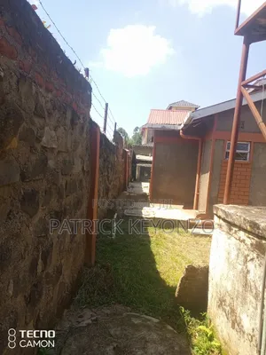 3bdrm Bungalow in Villa Park Estate, Idakho Central for rent