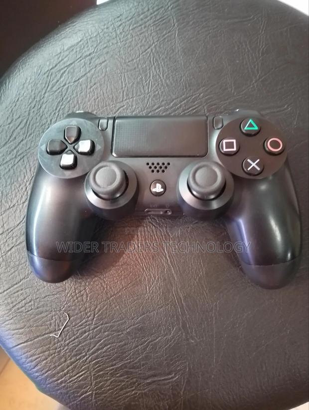 Sony Playstation Ps4 Pad Controller - main view
