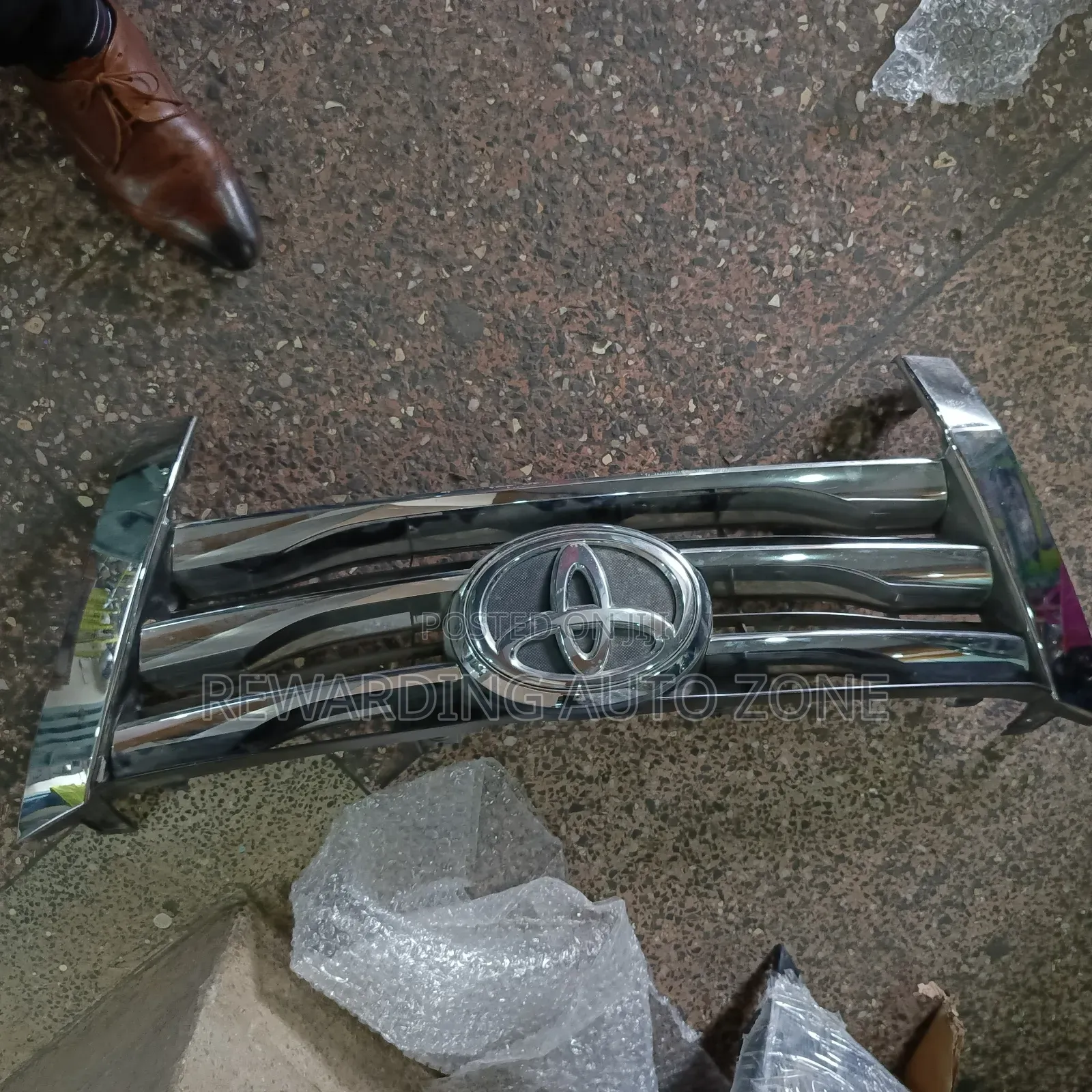 Fortuner New Model Grille