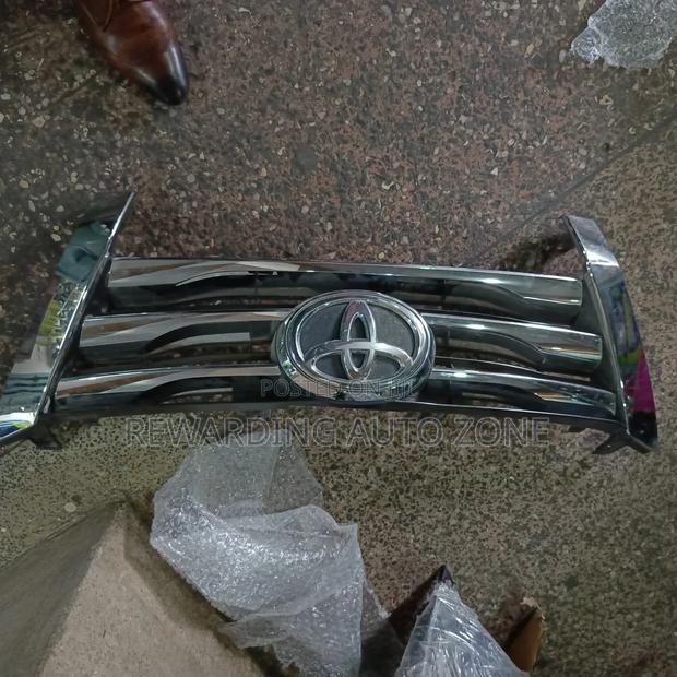 Fortuner New Model Grille - thumbnail 2