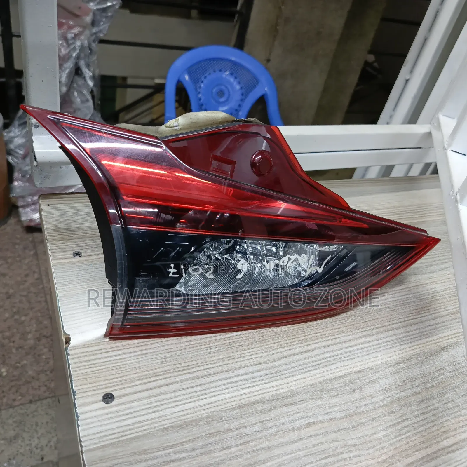 Mazda Atenza 2017 Station Wagon Bootlight