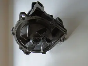 Suzuki J24A Water Pump for Escudo, Vitara, Grand Vitara.