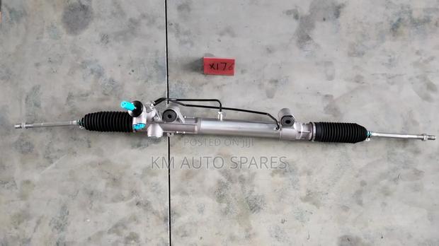 Toyota Hilux Vigo Steering Rack (2wd).