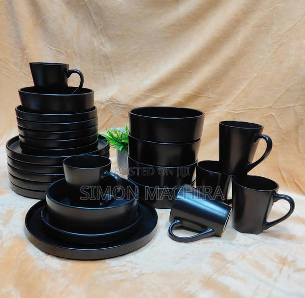 24pcs All Black Ceramic Dinner Set
