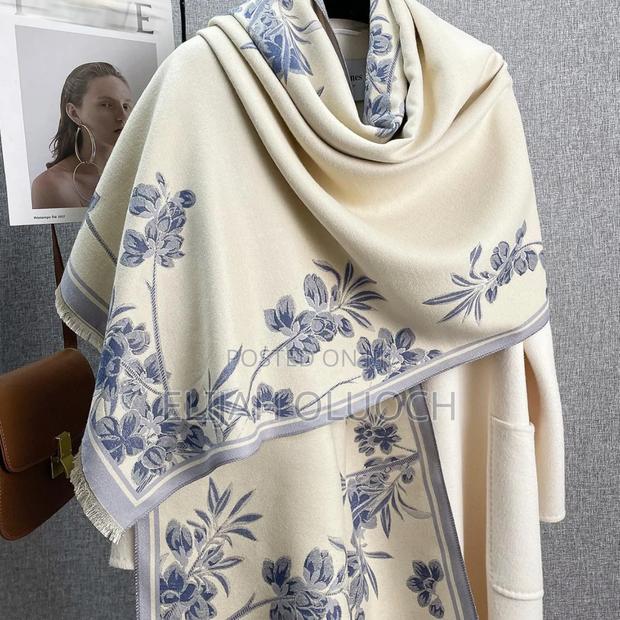 Quality Cashmere Shawl/Scarf - thumbnail 2