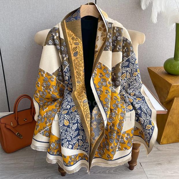 Quality Cashmere Shawl/Scarf - thumbnail 3