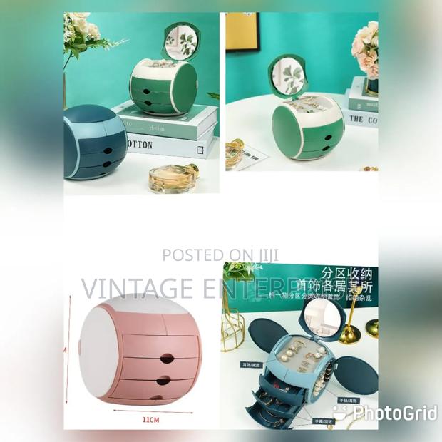 *Ball Shaped Jewelry Box With Drawers