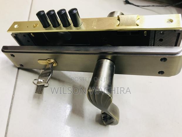Heavy Duty 4pin Door Lock - main view