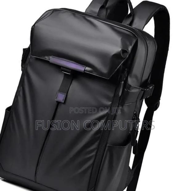 Waterproof Backpack for Travel - thumbnail 3