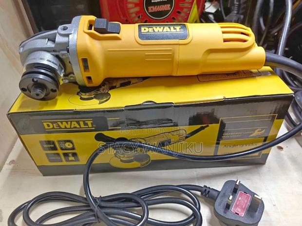 Dewalt Angle Grinder/ Electric 4" Dewalt Grinder