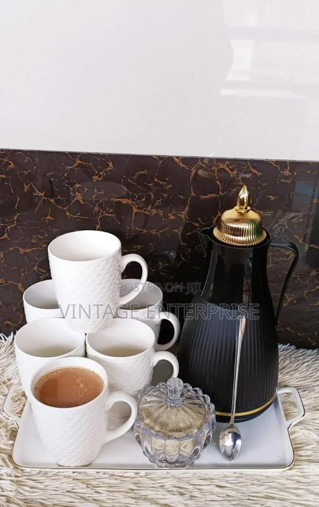 *Beautiful Tea Set* - main view