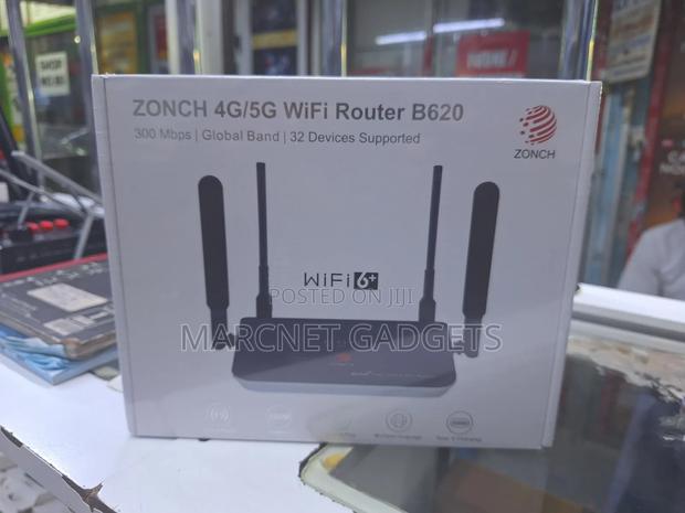 Universal High Speed 4 Antenna 4G Simcard Router 32 Users - main view