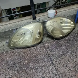 Vitz Jiwela Old Teardrops Headlights.