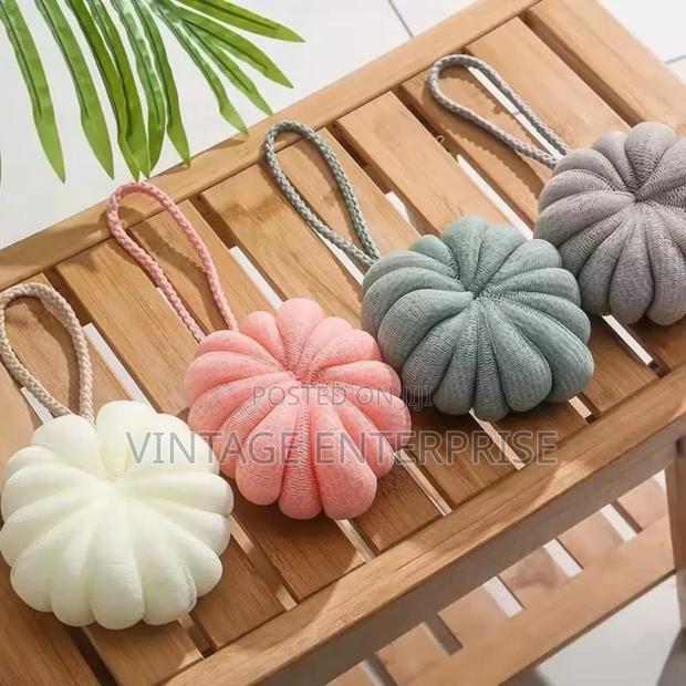 *Bath Bubble Sponge Ball* - main view