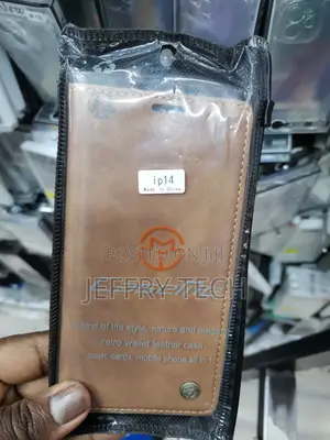 Leather Flip Case for iPhone 14 -Brown-
