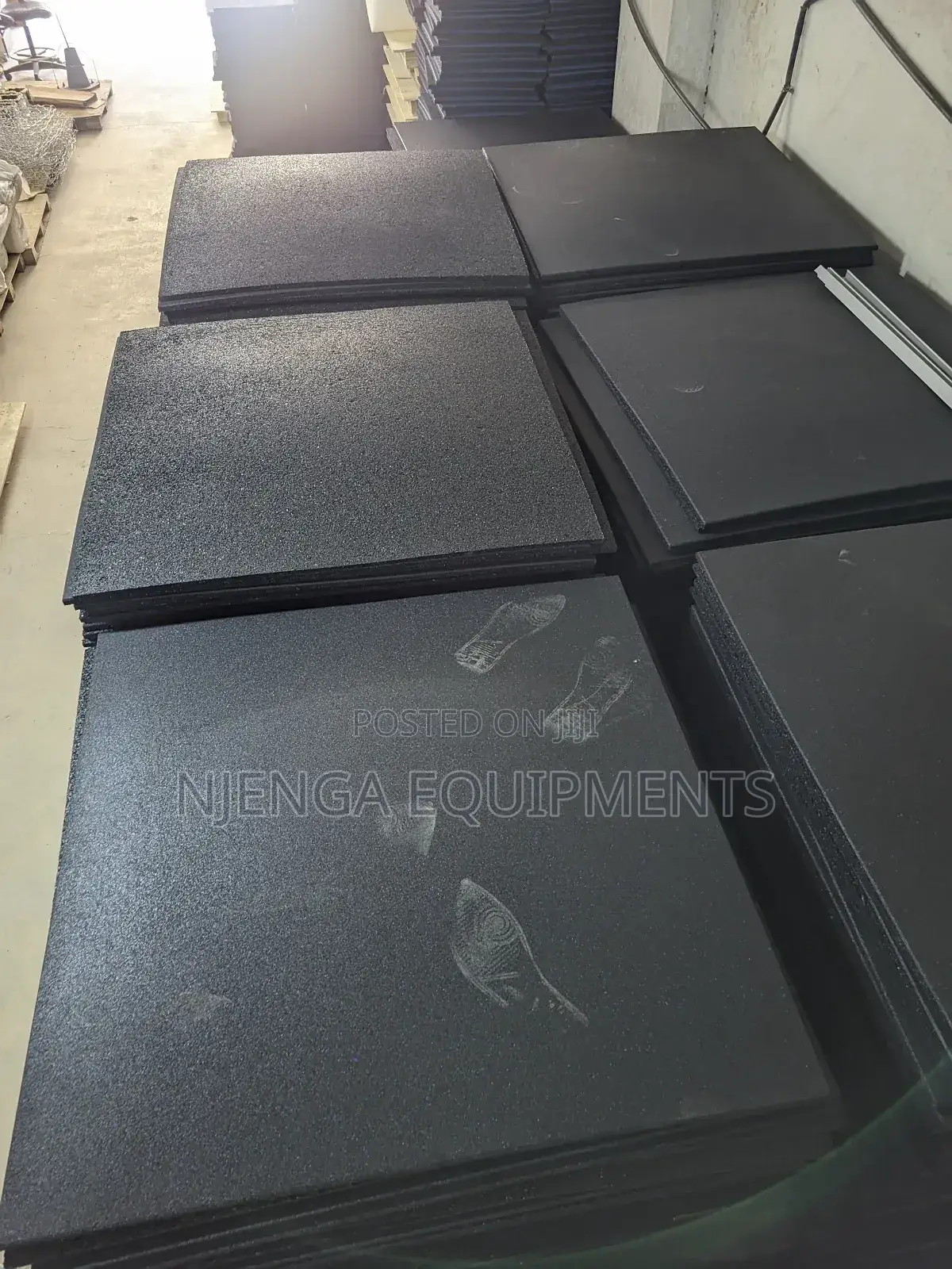 Black Rubber Gym Tiles 20mm