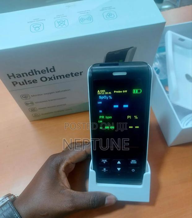 Handheld Oximeter 