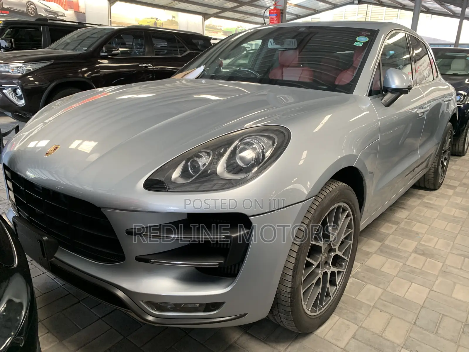 Porsche Macan Turbo 2016 Silver