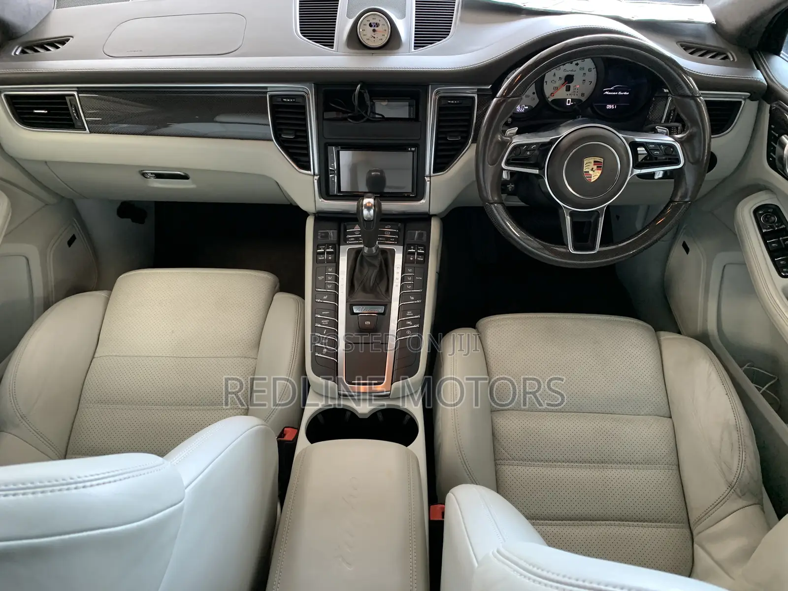 Porsche Macan Turbo 2016 Blue