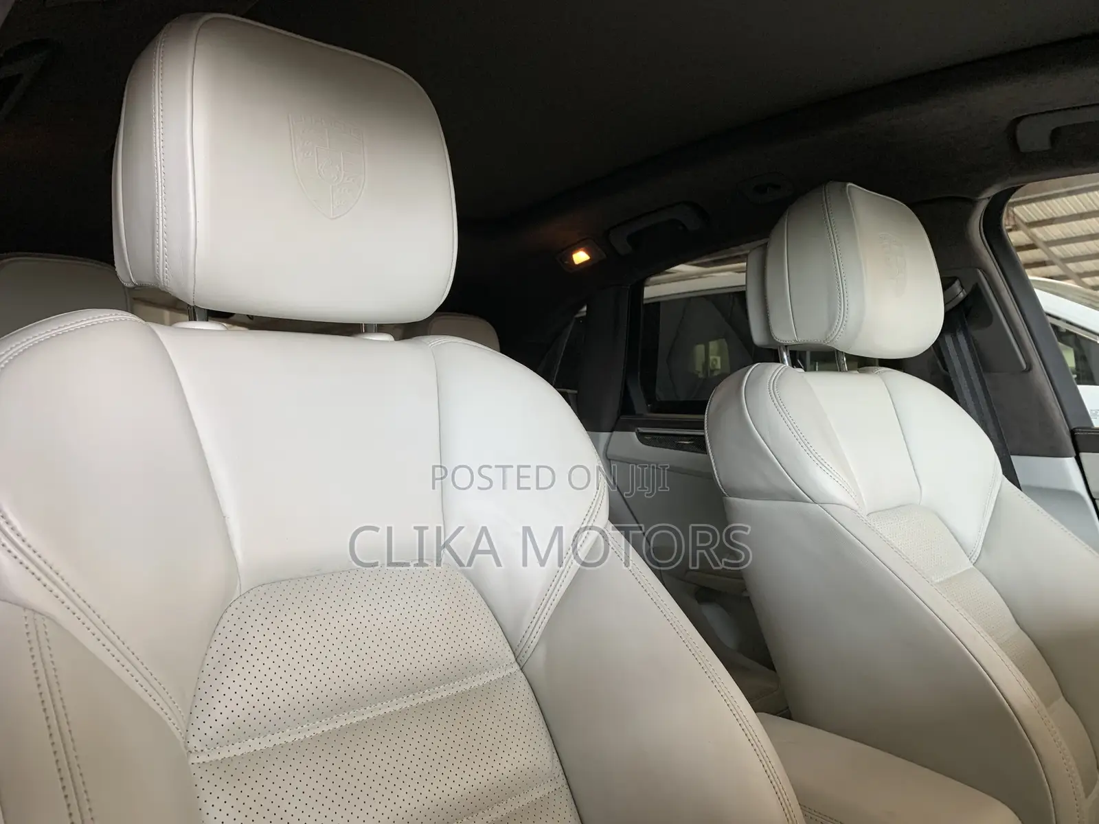 Porsche Macan Turbo 2016 Blue