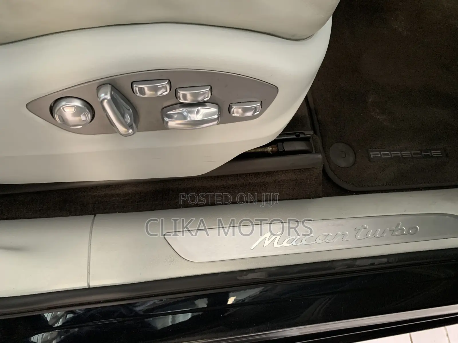 Porsche Macan Turbo 2016 Blue