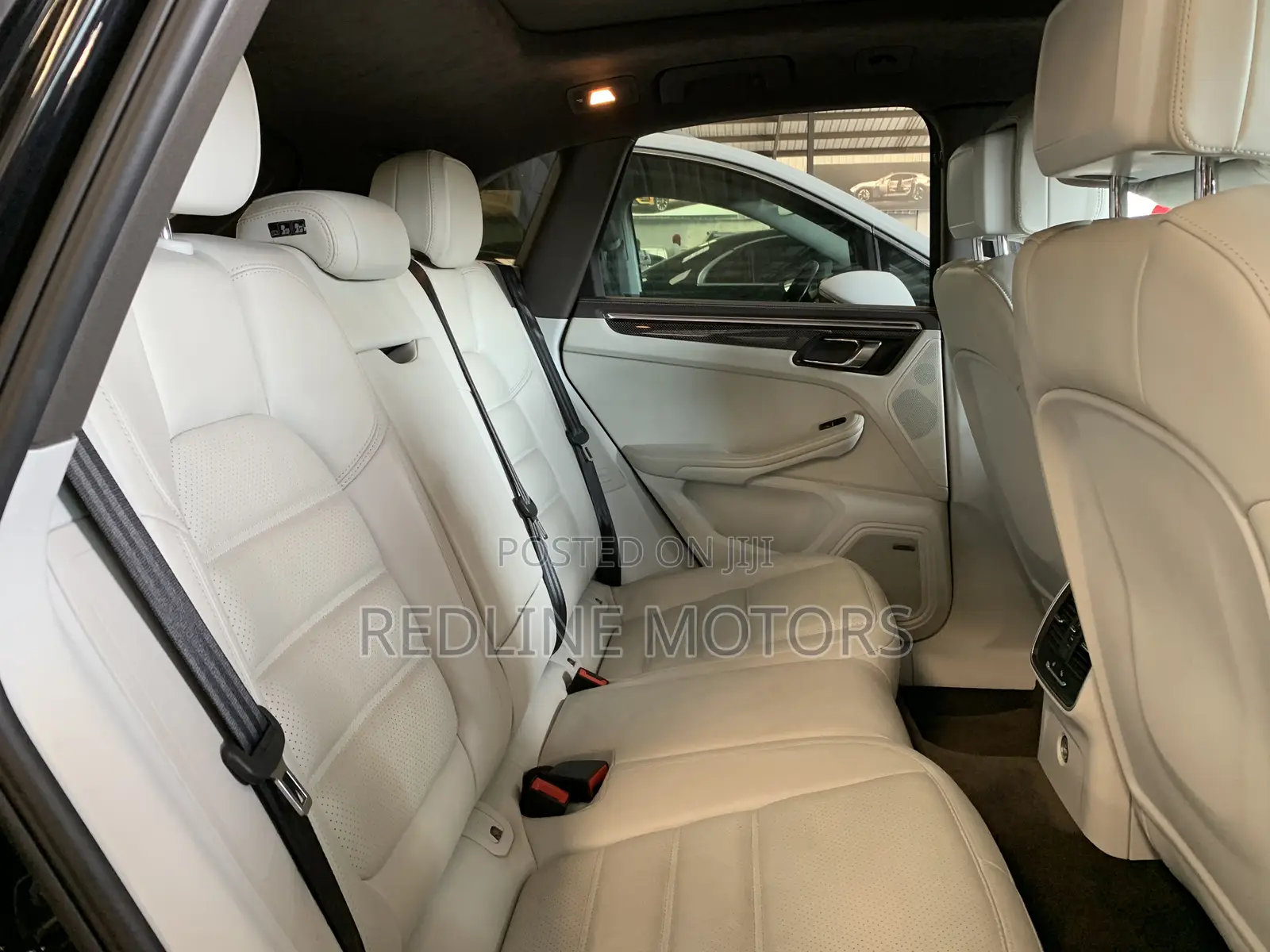 Porsche Macan Turbo 2016 Blue