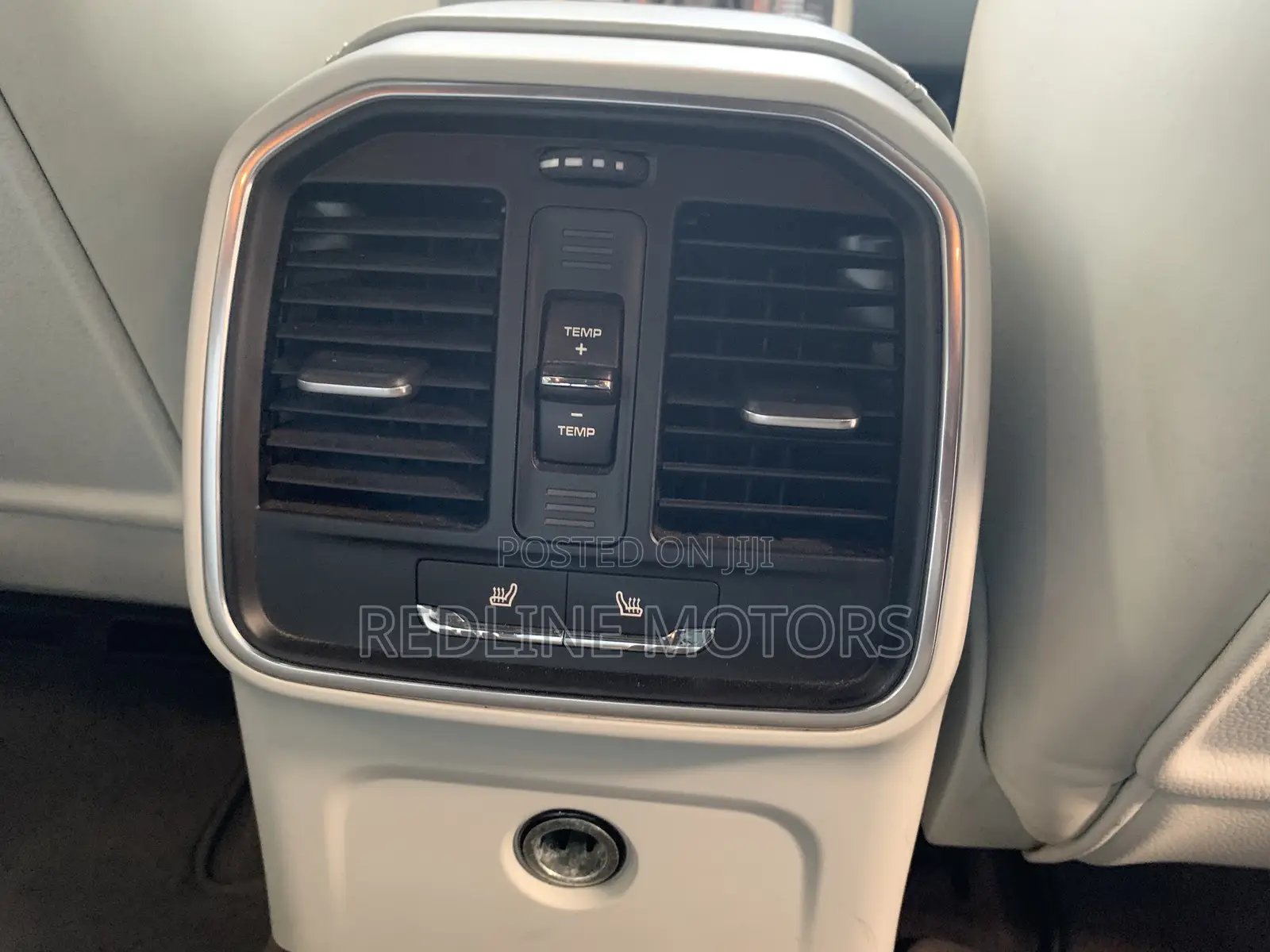 Porsche Macan Turbo 2016 Blue