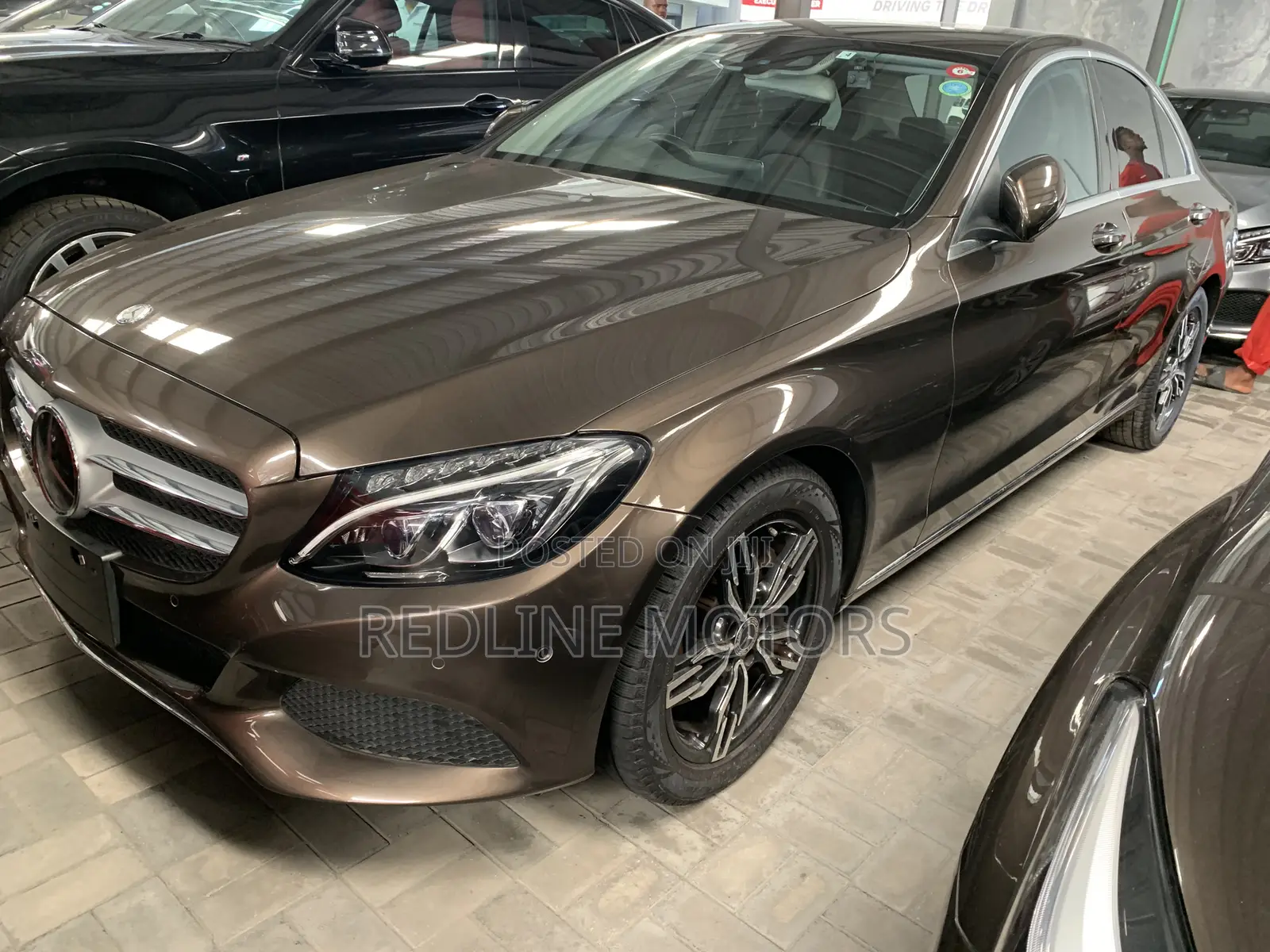 Mercedes-Benz C220 2017 Gold