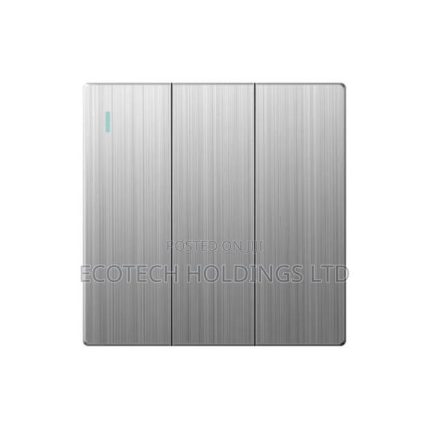 Executive 3 Gang 2 Way Switches(Grey) Xsw3