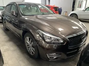 Nissan Fuga 2016 Gold