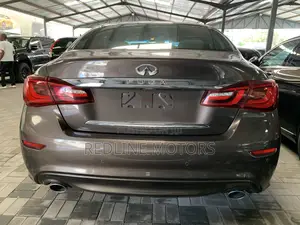 Nissan Fuga 2016 Gold