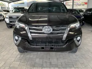Toyota Fortuner 2015 Brown
