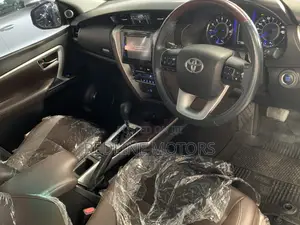 Toyota Fortuner 2015 Brown