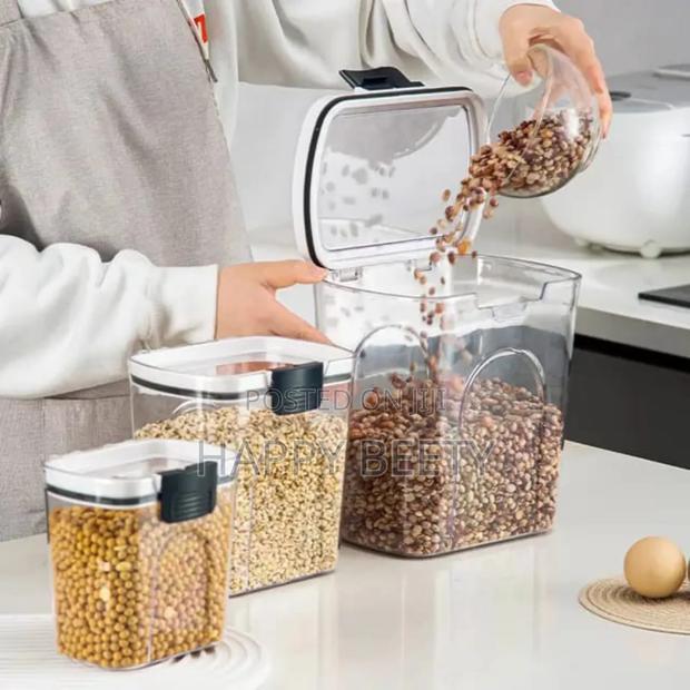 4pcs Airtight Storage Containers With Spoons - thumbnail 2