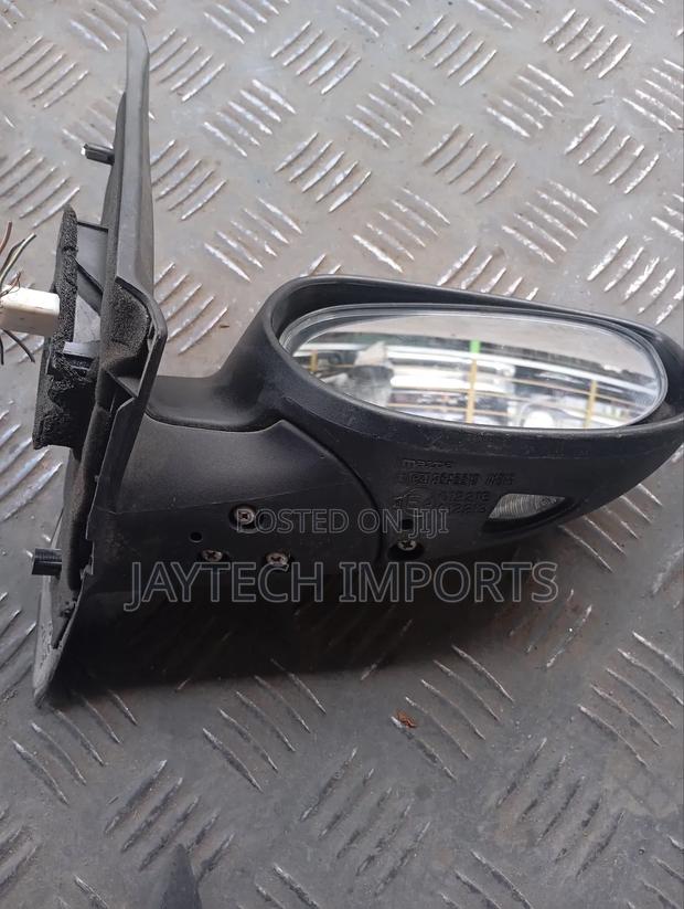 Mazda Verisa Sidemirror - thumbnail 2