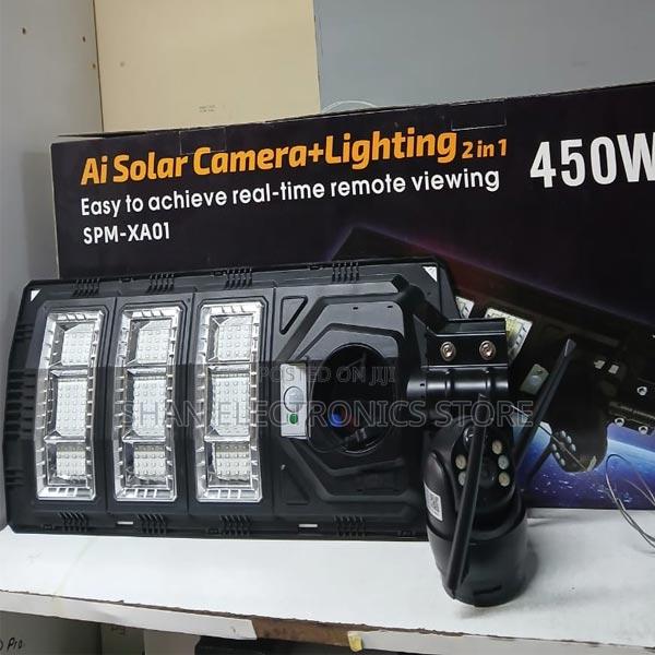 Solar Integrated Street Light With 4g CCTV Camera PTZ 450w